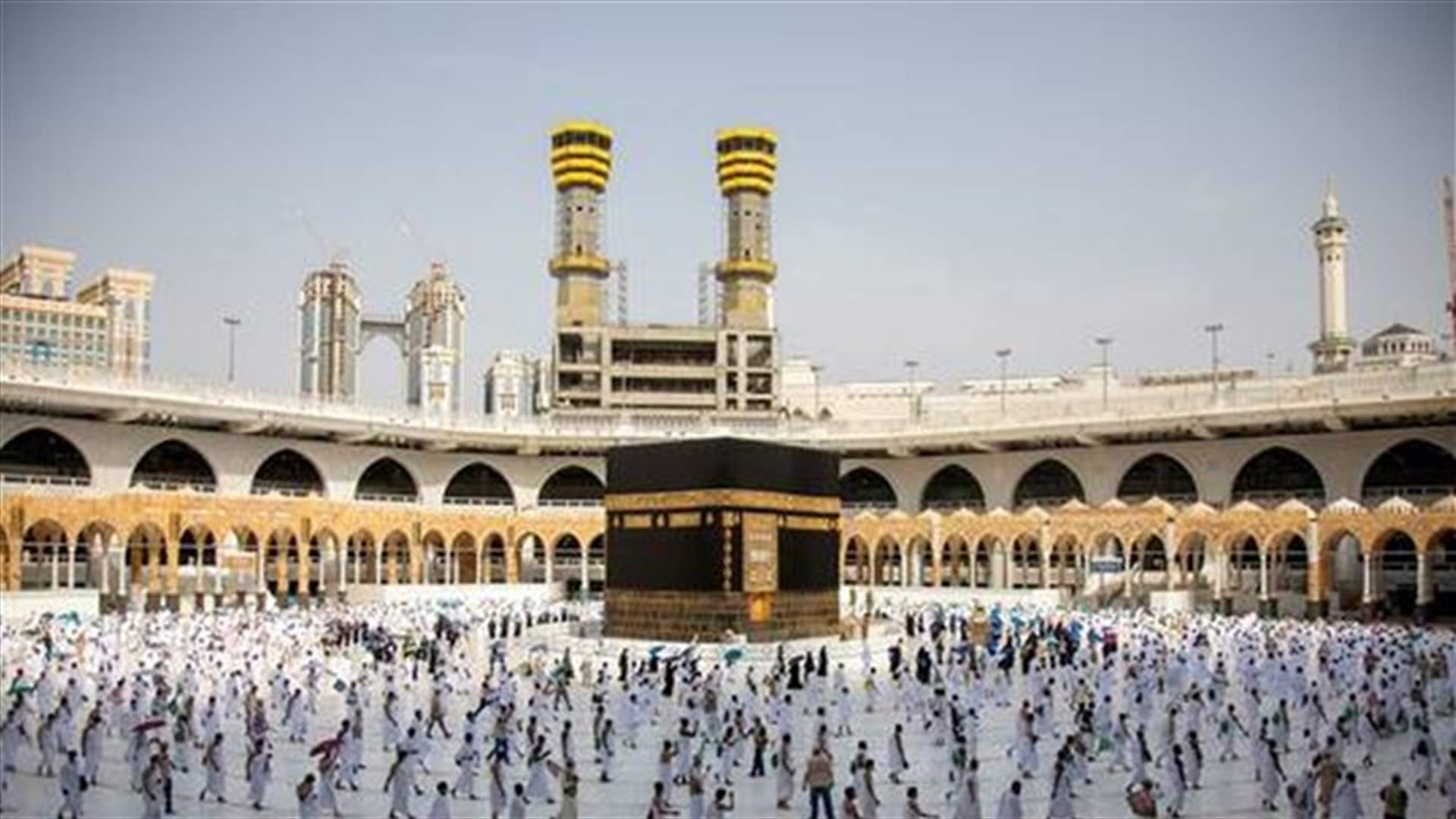 توقيف أميركي أثناء أدائه العمرة في مكة بعد سجال مع الأمن