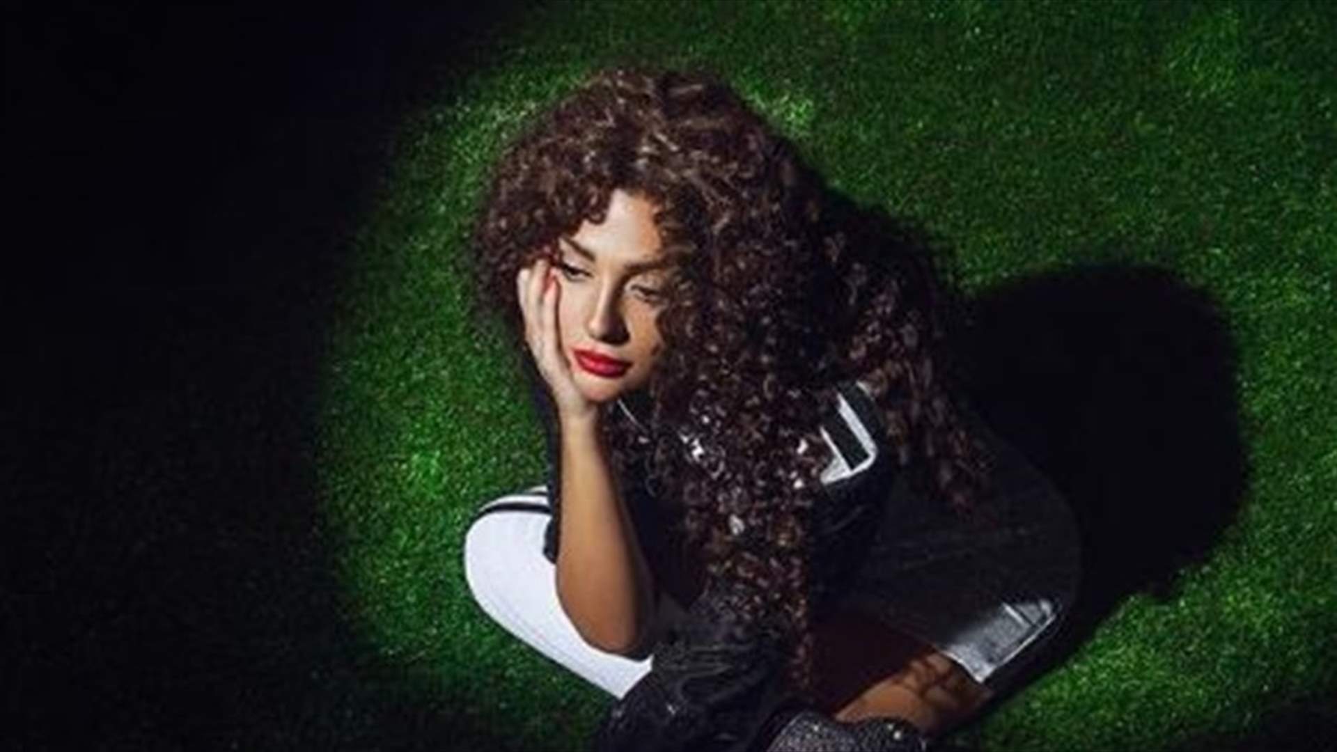 ميريام فارس رسمياً في المونديال مع نيكي ميناج ومالوما... هكذا وحّدوا صورهم!