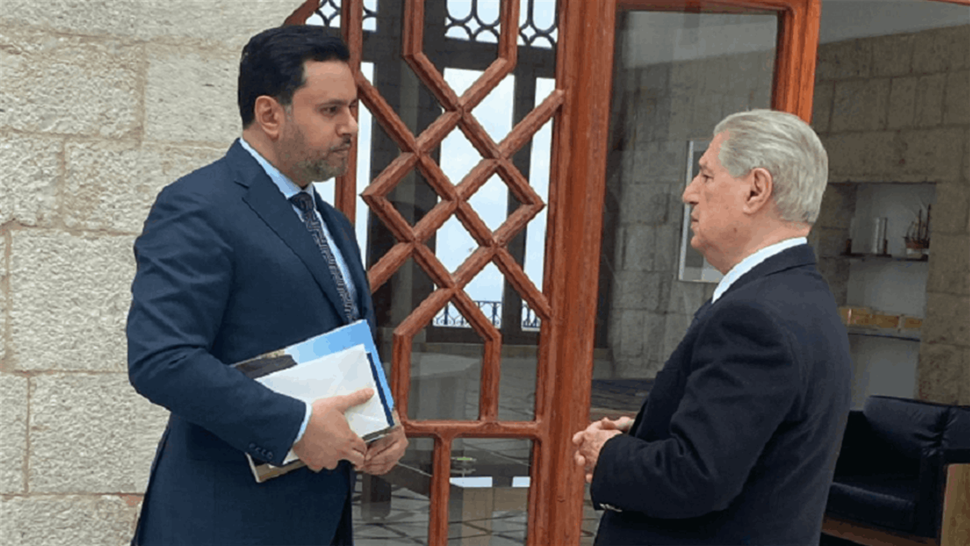 الجميل استقبل القائم بأعمال سفارة الكويت... وتأكيد مشترك على أهمية الاحتكام الى الدستور والشروع فوراً في انتخاب رئيس للجمهورية