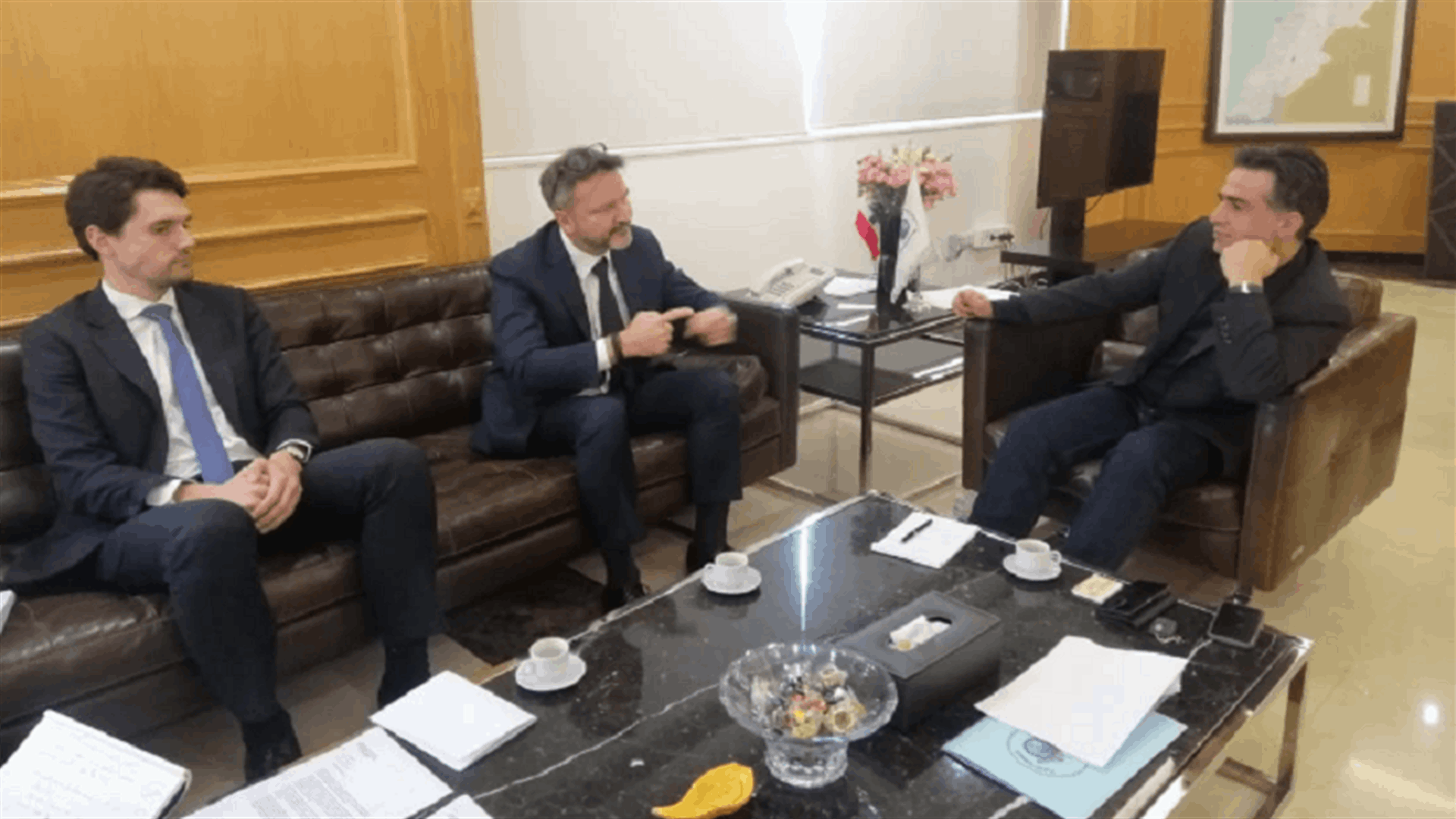حمية التقى المستشار الاقتصادي في السفارة الفرنسية... سبورير: فرنسا تقف دائما بجانب لبنان لتعزيز مرافقه وتفعيلها