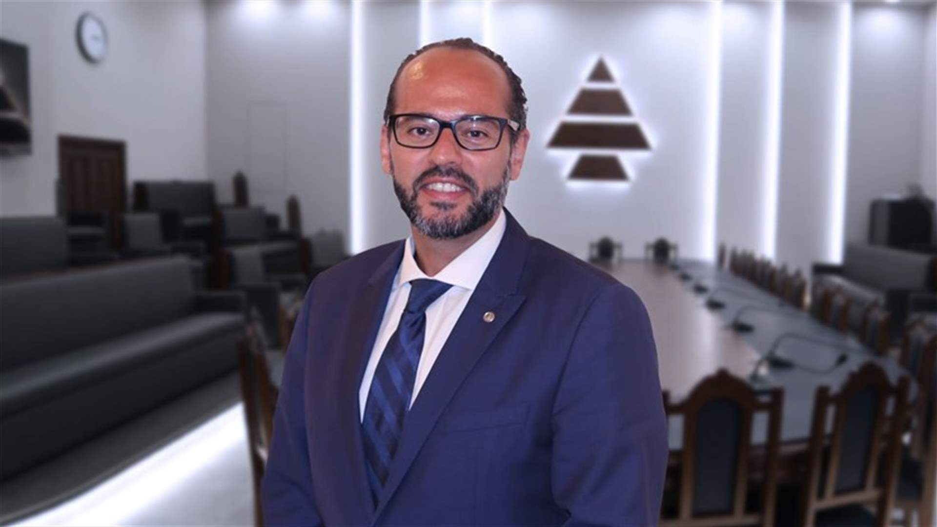 سيرج داغر للـLBCI: ليس هناك من حوار بين حزب الكتائب وحزب الله.. وعندما يصبح الحزب حزبا لبنانيا فسنحاوره