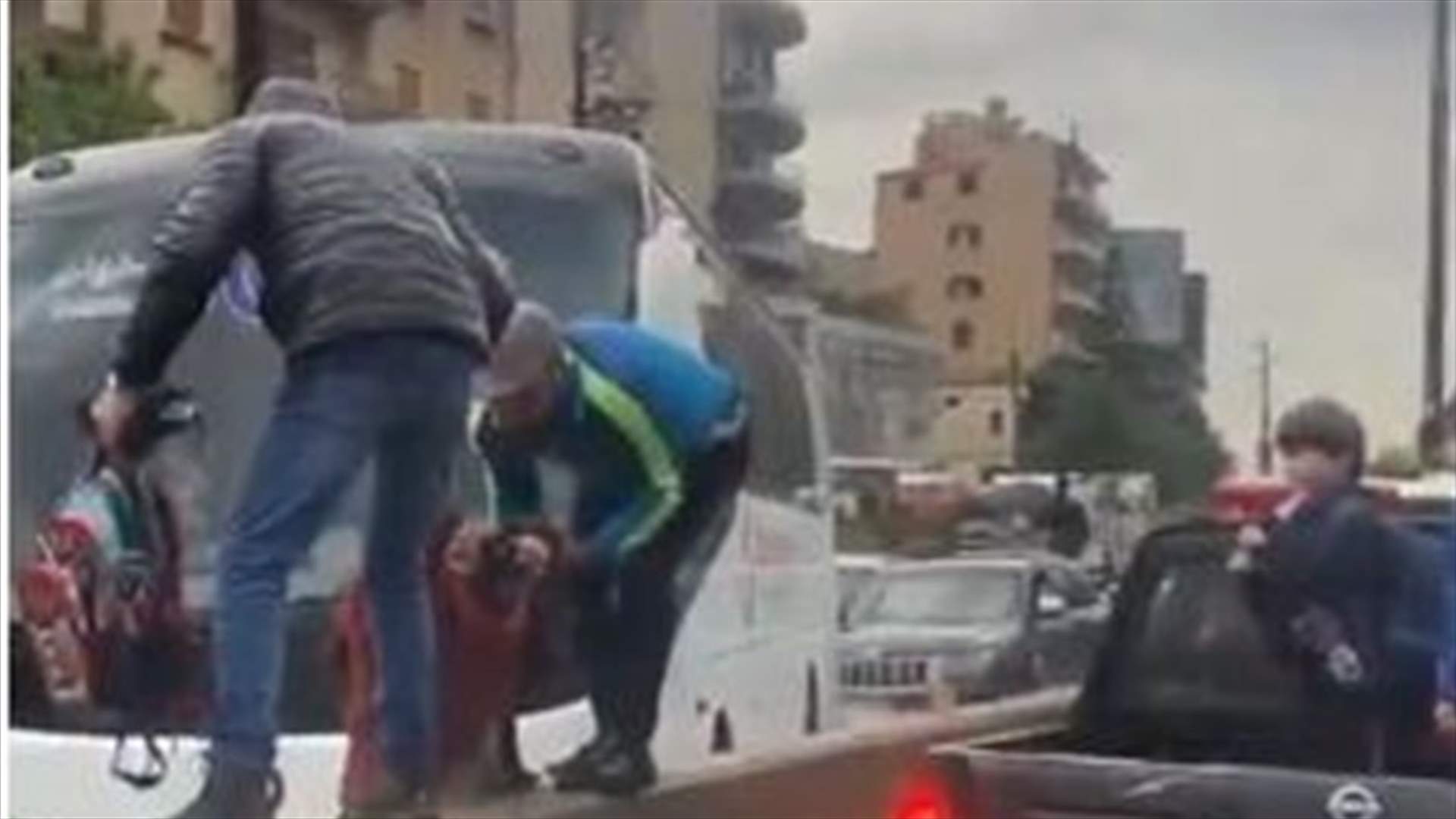 Citizens saved of street floods in Zouk Michael-[VIDEO]