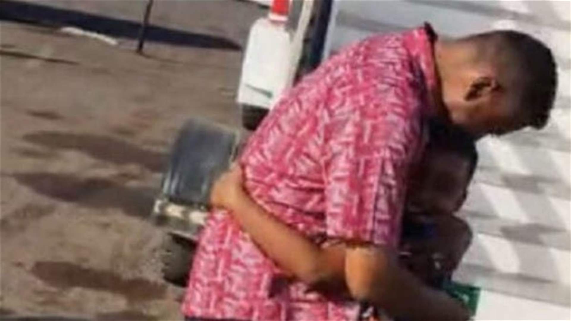 &quot;هتشوف رونالدو&quot;... أب سوداني يحقق أمنية ابنه وفيديو لهما يثير تعاطف رواد الإنترنت!