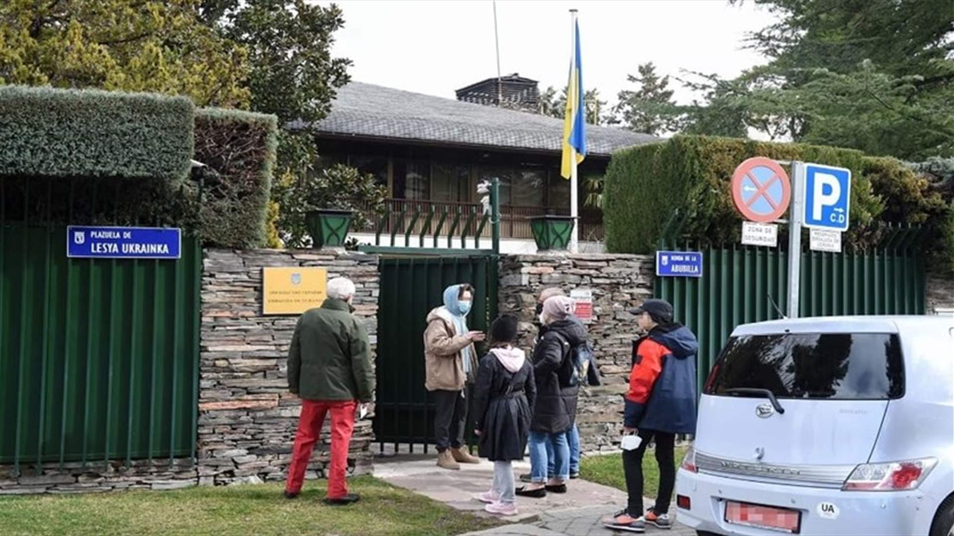 Ukraine embassy employee in Madrid was lightly injured in letter bomb