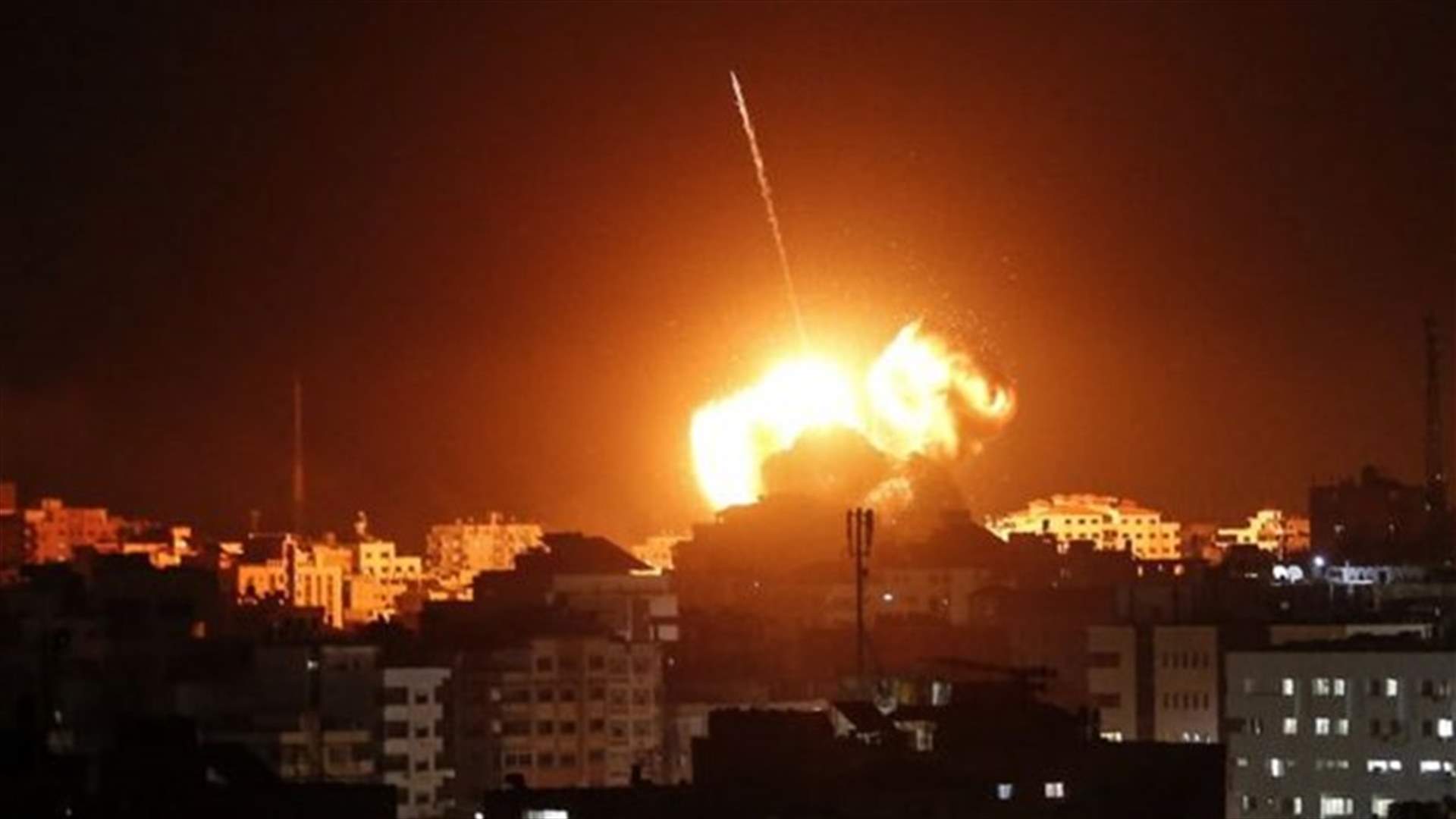 غارات على غزة بعد إطلاق صاروخ من القطاع باتجاه إسرائيل
