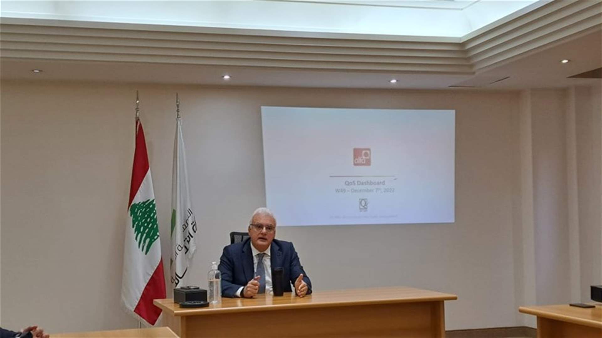 القرم: المفاوضات تحت الضغط غير مقبولة والعمل الجاد القائم بين وزارة الإتصالات وإدارتي "ألفا" و"تاتش" قد أنتج ثماره