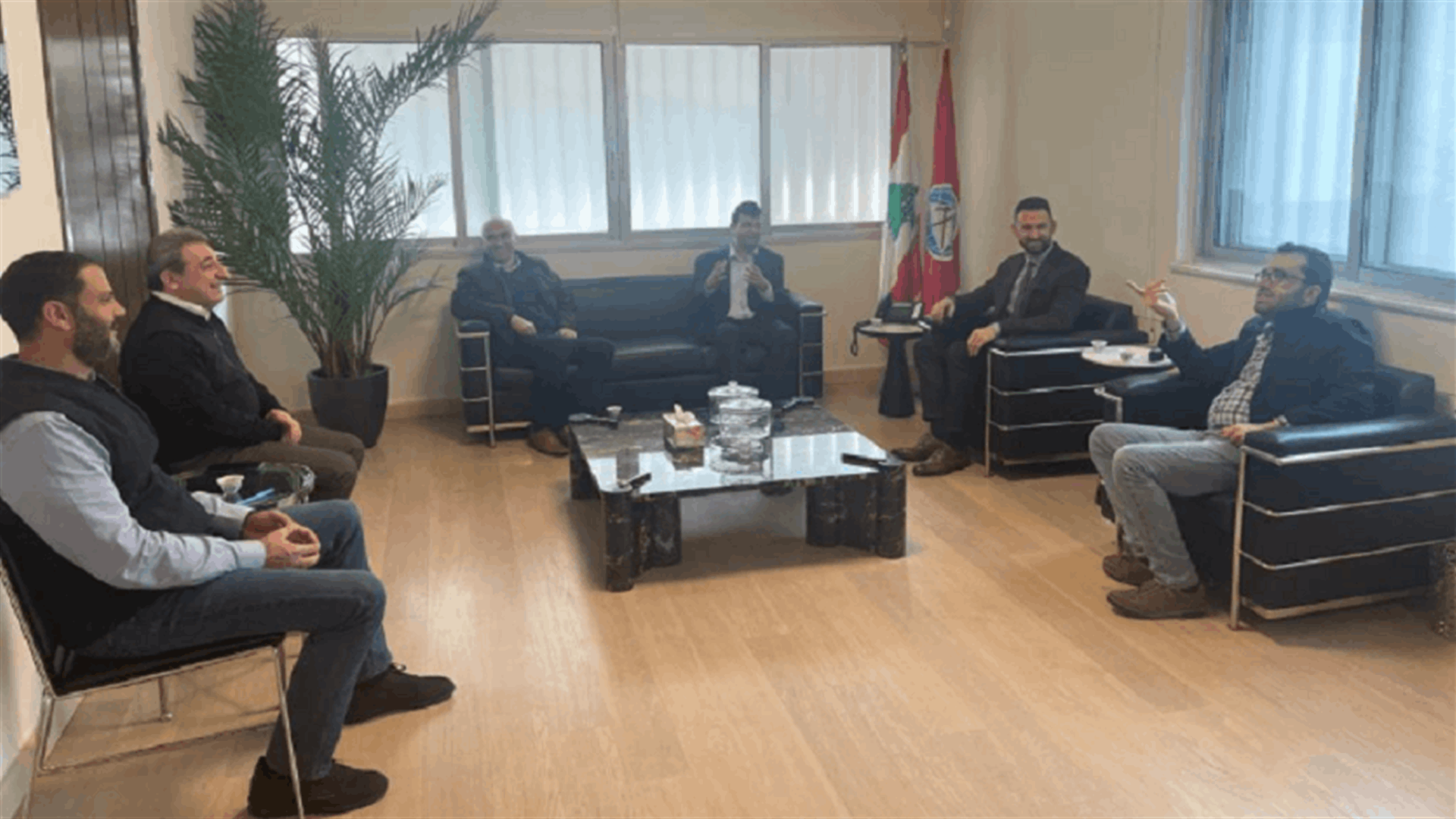تيمور جنبلاط عرض مع سلوم أوضاع قطاع الصيادلة