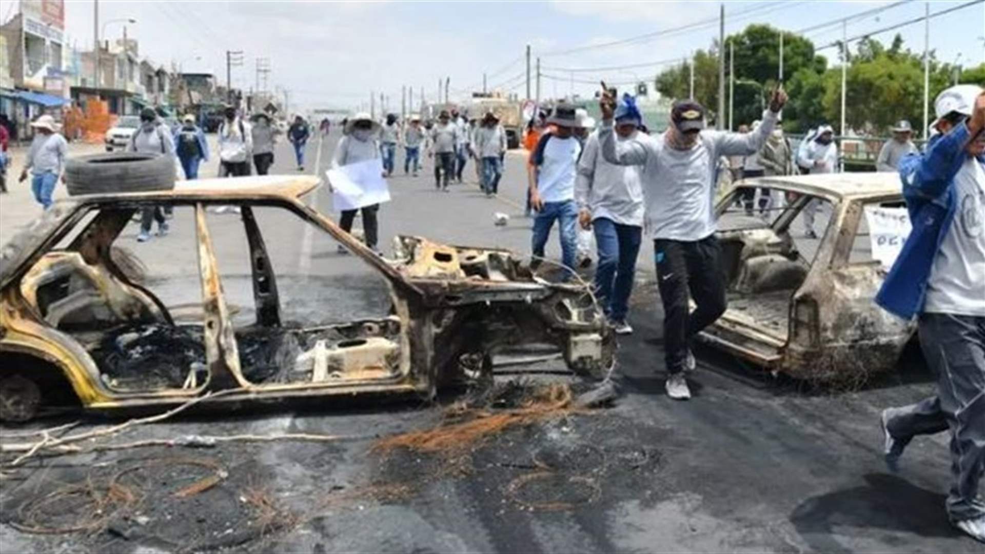 بلينكن يحض البيرو على إجراء إصلاحات والبابا فرنسيس يدعو للحوار