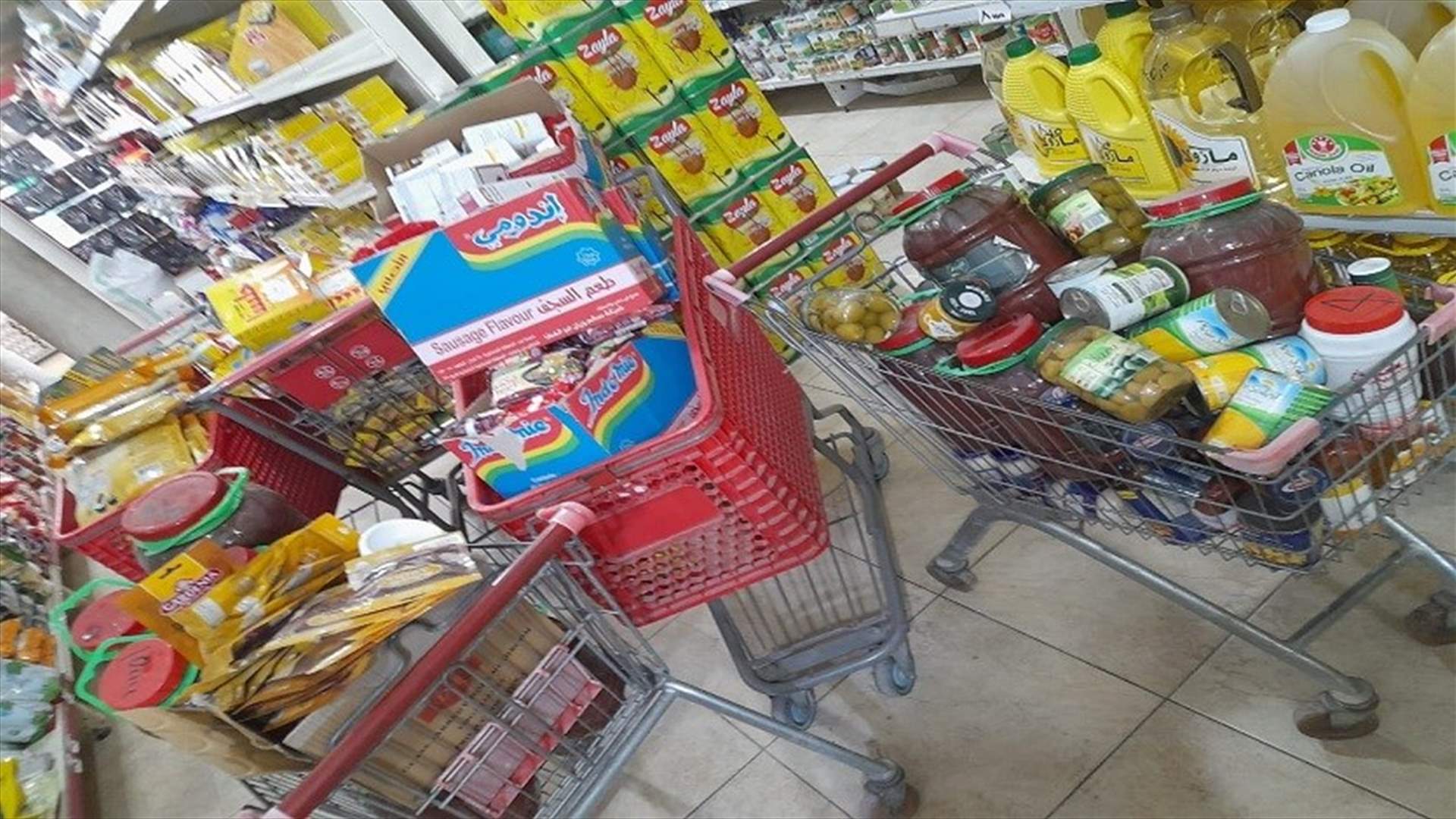 ضبط مواد غذائية منتهية الصلاحية في سوبرماركت قدرت قيمتها بـ35 مليون ليرة