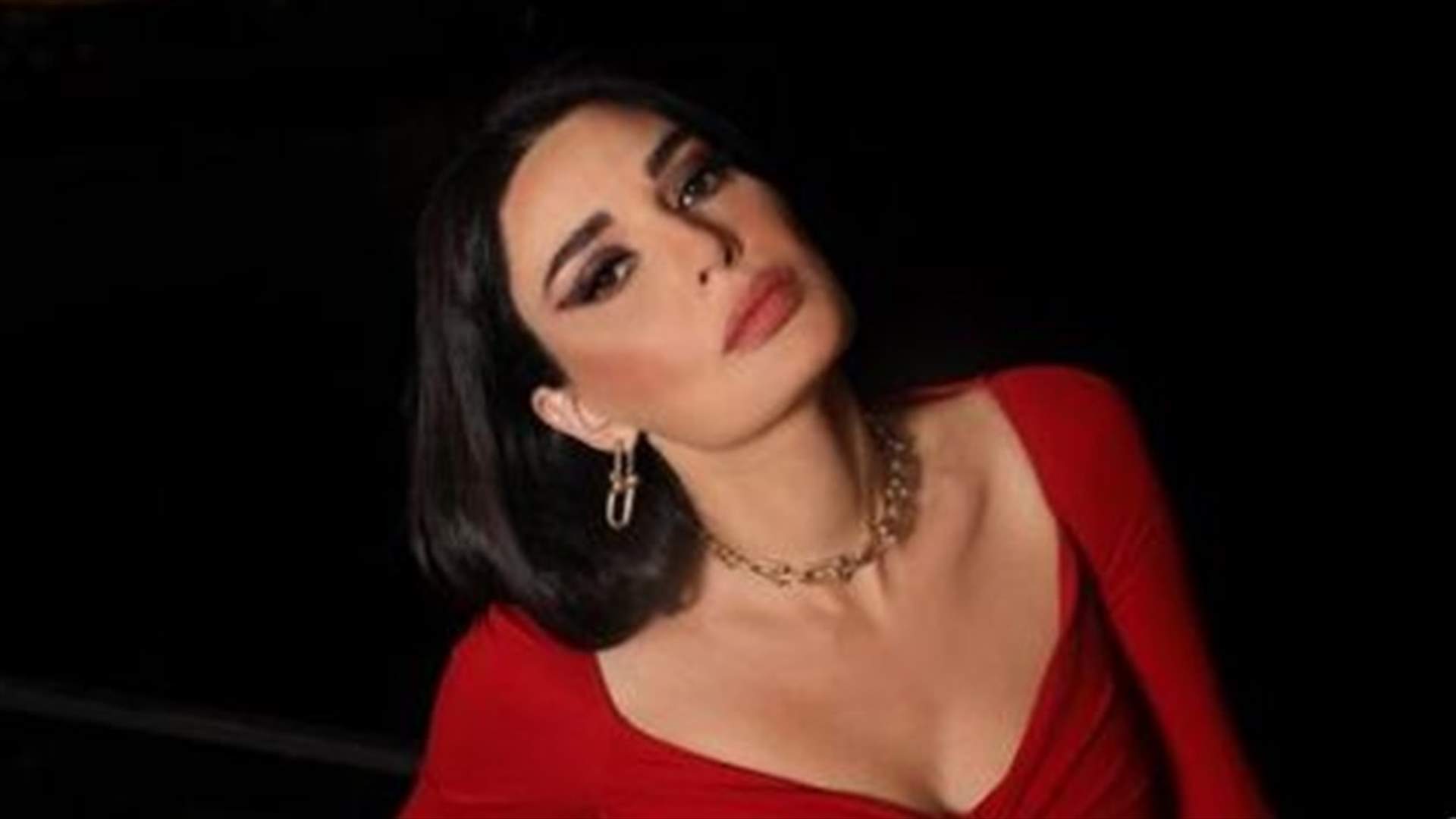 سيرين عبد النور تعايد الجمهور في عيد الميلاد بفيديو مُبهر