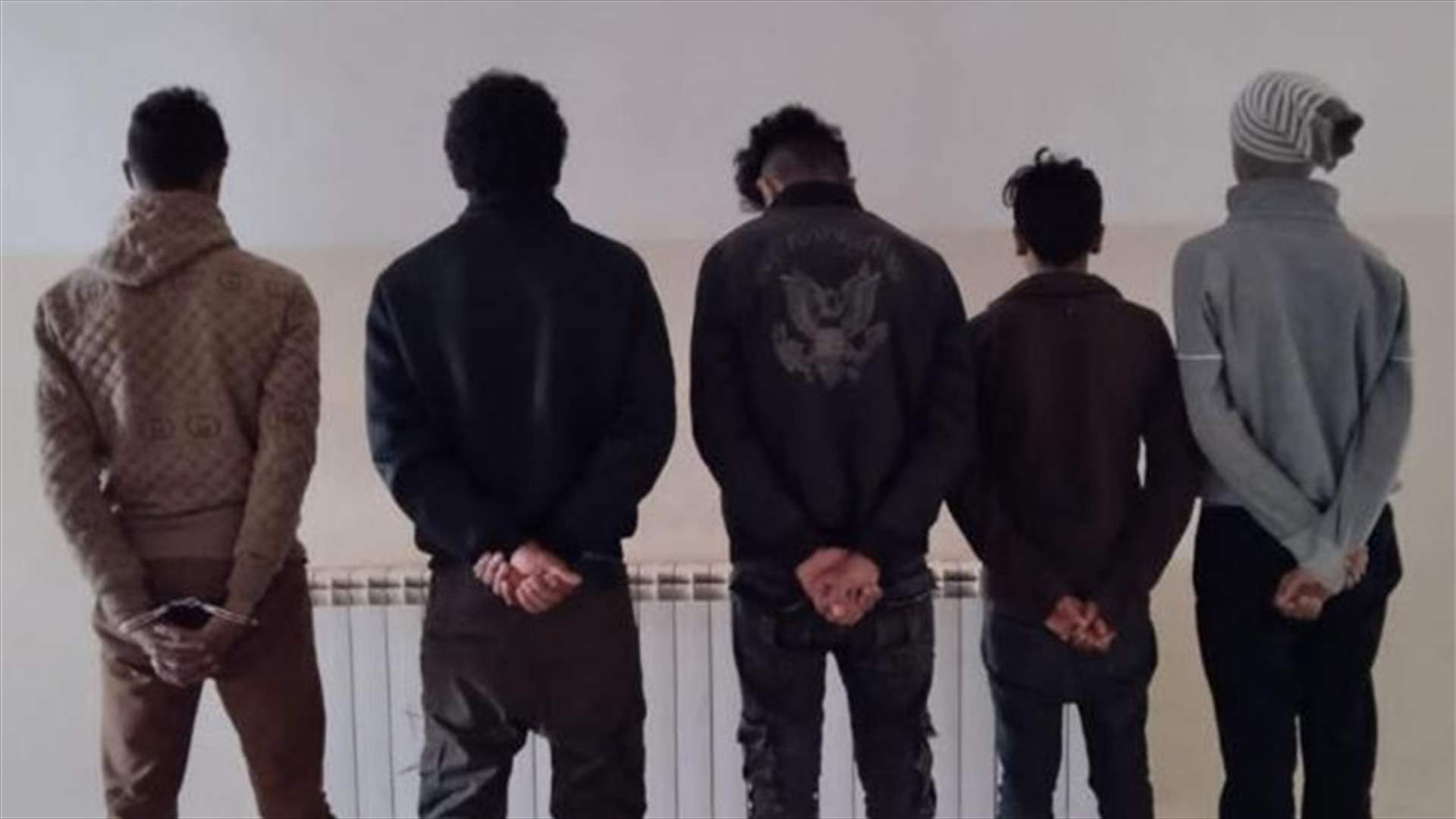 توقيف عصابة سرقت أثاث منزل في بلدة دير الأحمر