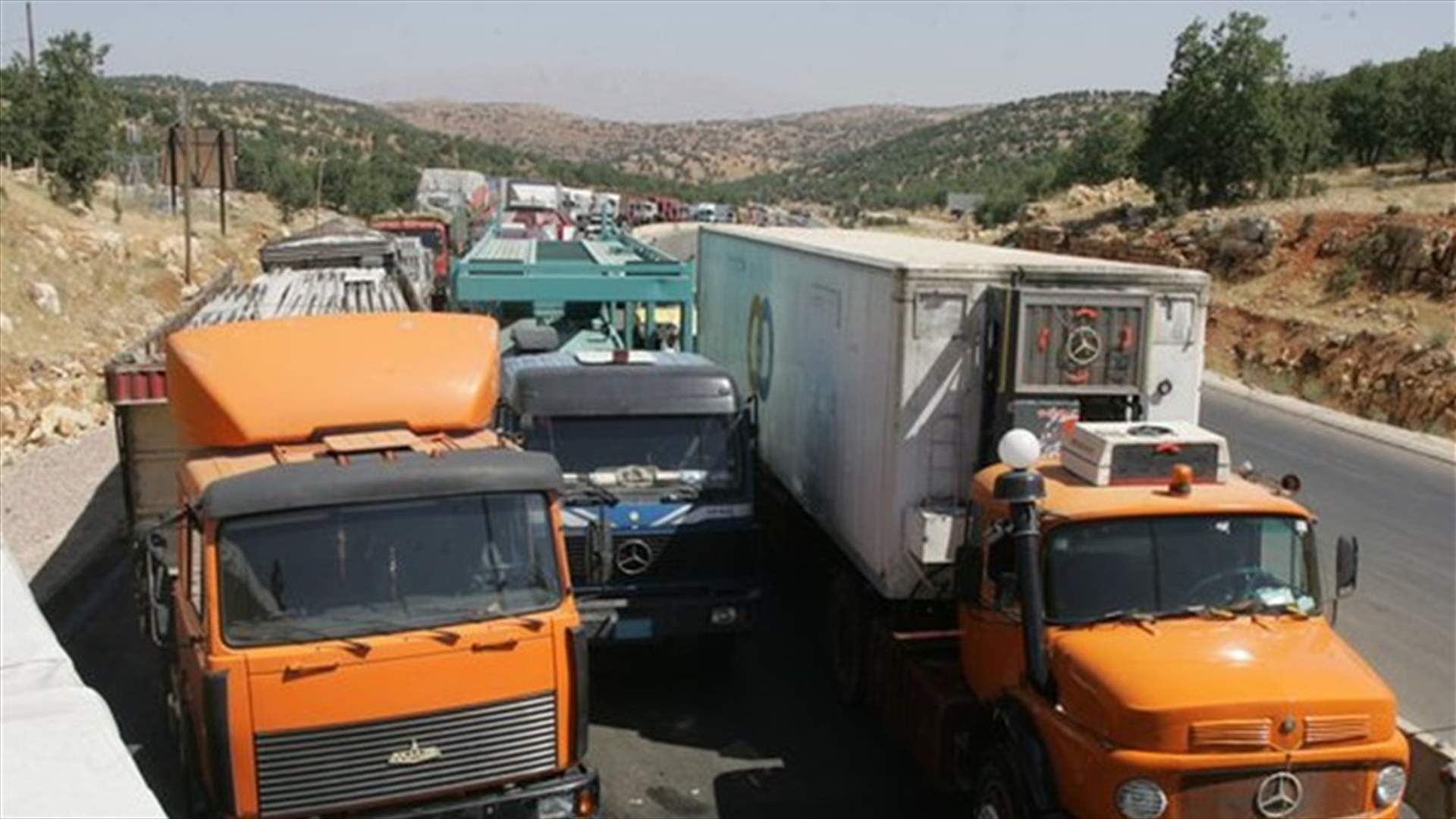 Smuggling from Lebanon to Syria puts country under additional stress