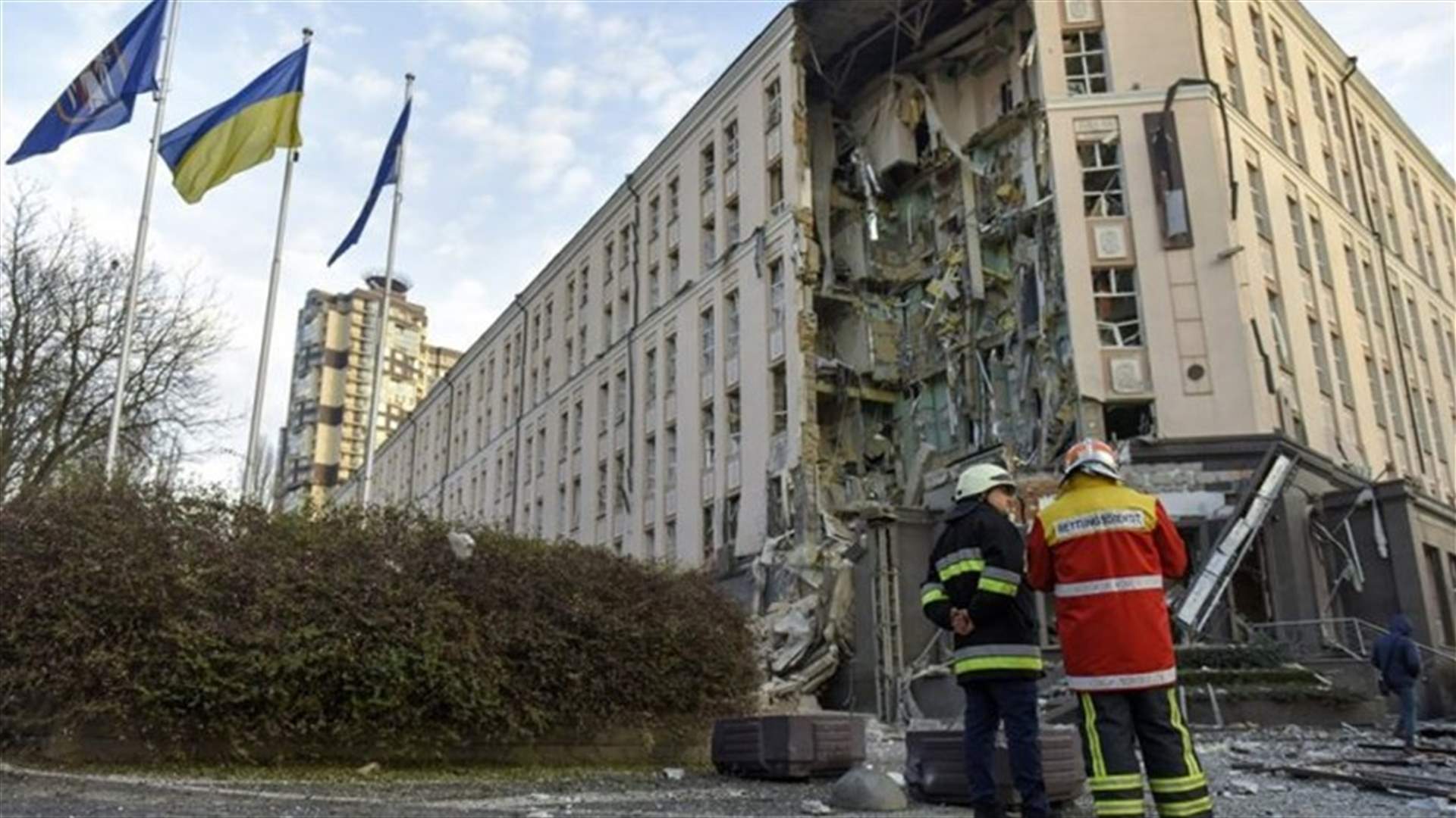 Bombardment, air raid sirens mark Ukraine's start to the New Year