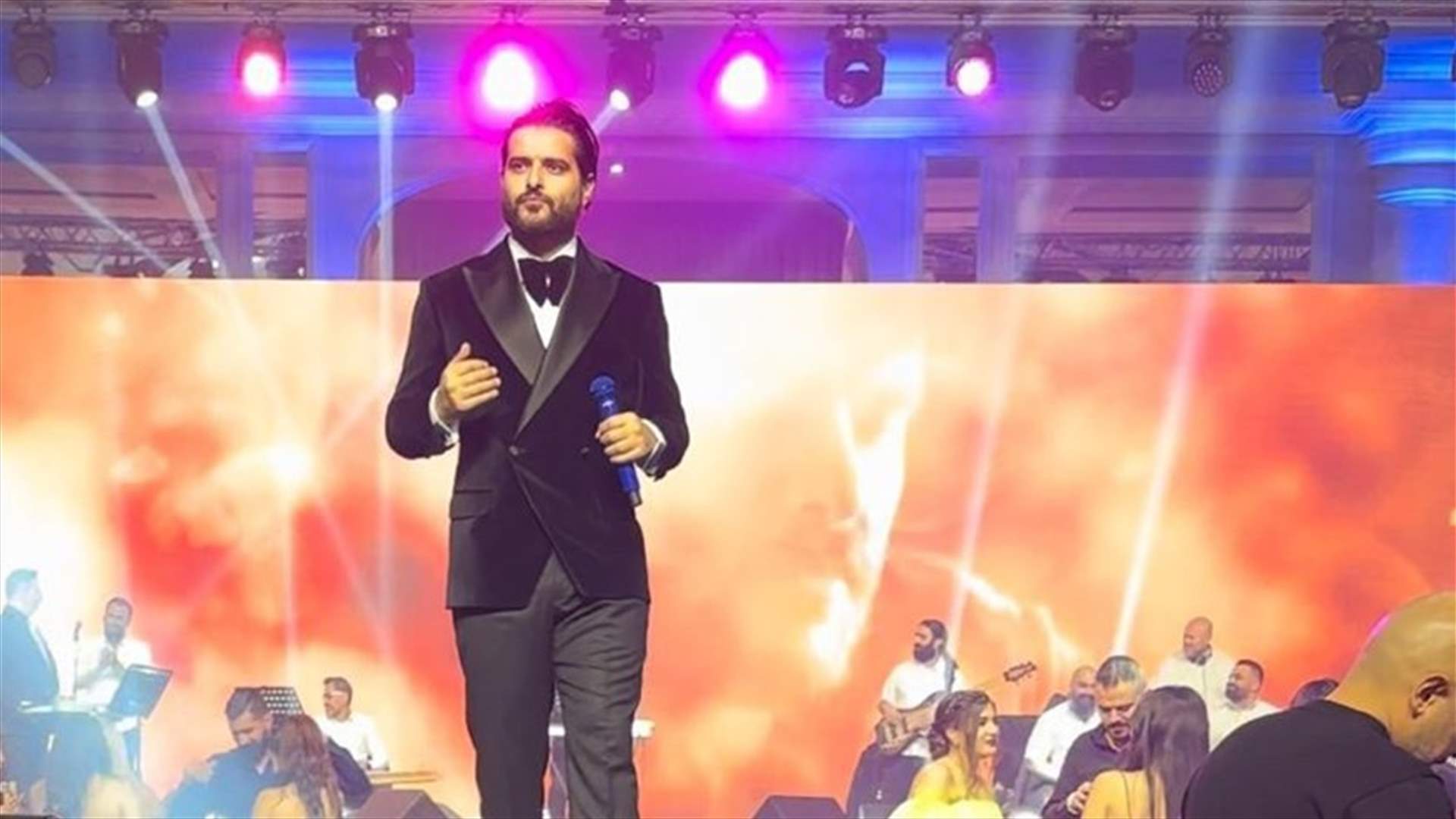 ناصيف زيتون يلهب أجواء بيروت ليلة رأس السنة... ويعد جمهوره بمفاجآت في الـ2023 (فيديو)