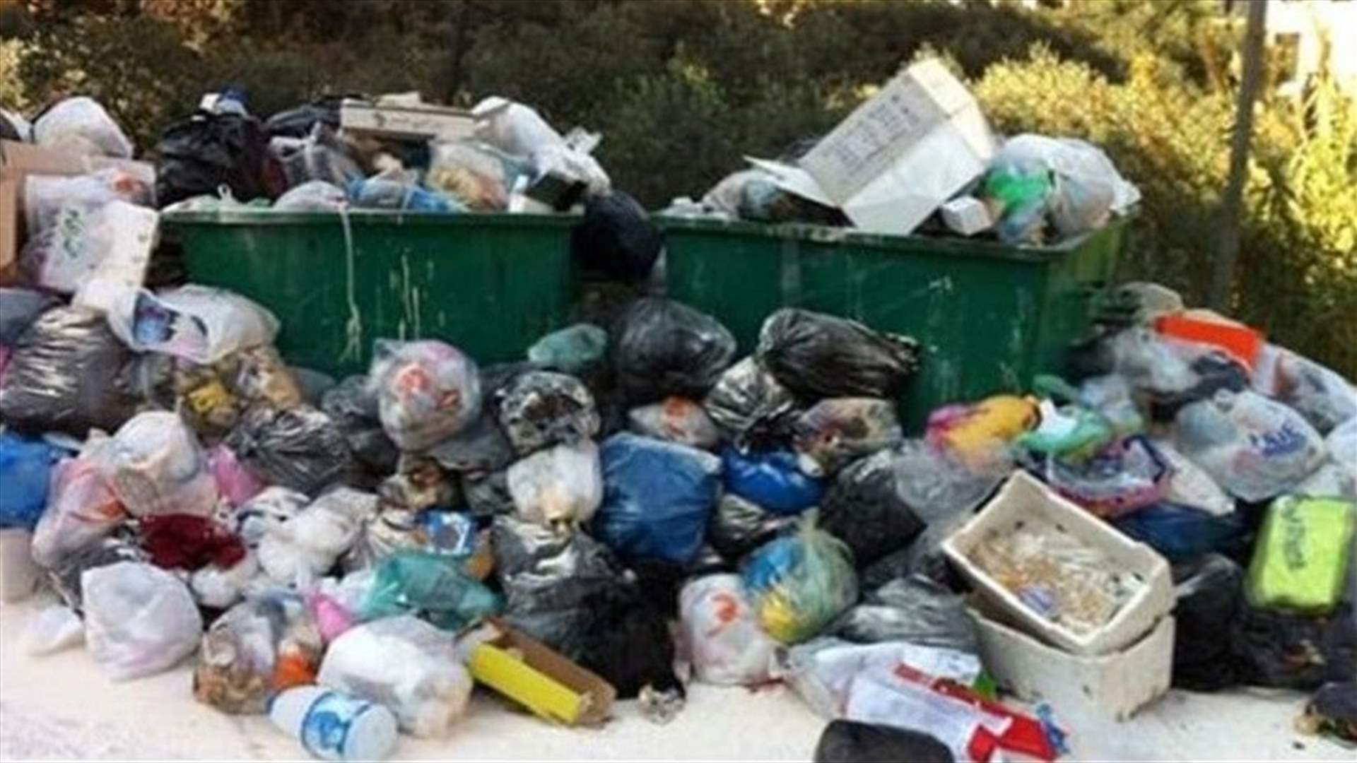 أزمة نفايات في صيدا...