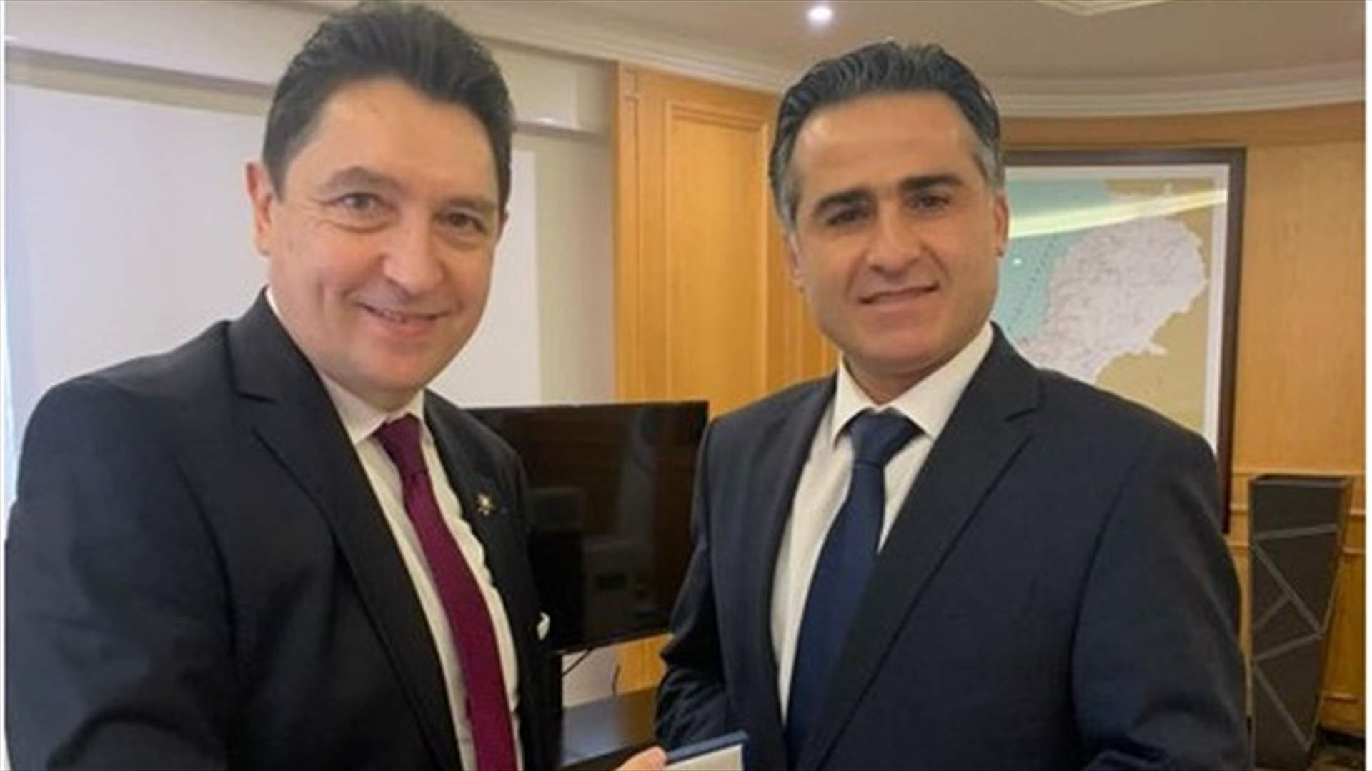 حمية استقبل وفدا فرنسيا: المشاريع الحيوية ينتظر لبنان دعمها من الجهات الصديقة