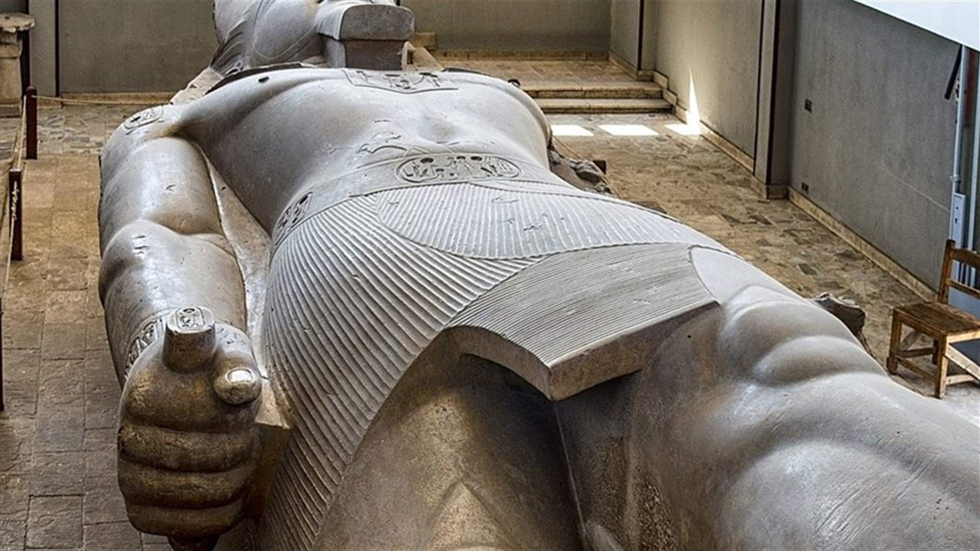 محاولة باءت بالفشل... القبض على متهمين بسرقة تمثال رمسيس الثاني في مصر