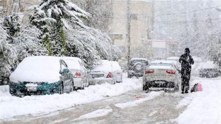 Snow covers mountainous towns, closes roads