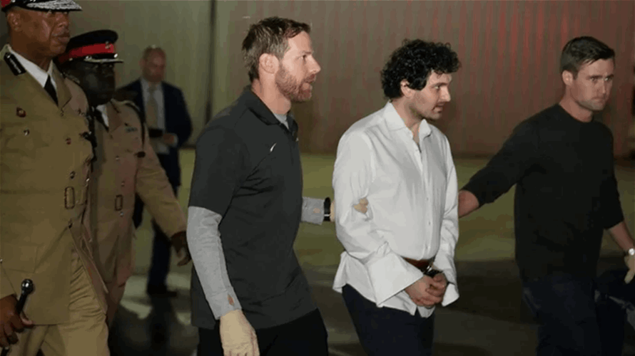 FTX boss Sam Bankman-Fried arrives in US to face charges
