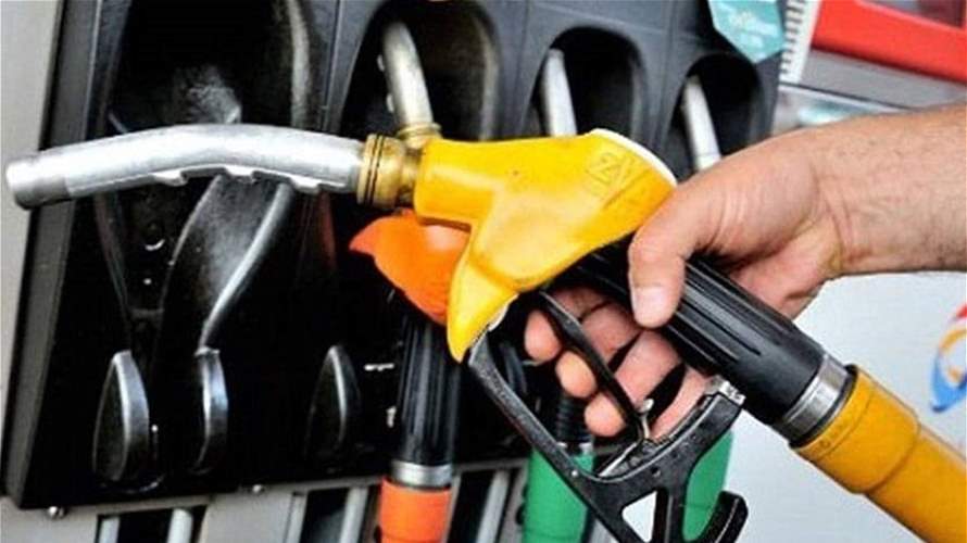 جولة للجنة حماية المستهلك في محطات الوقود في النبطية للتأكد من الأسعار