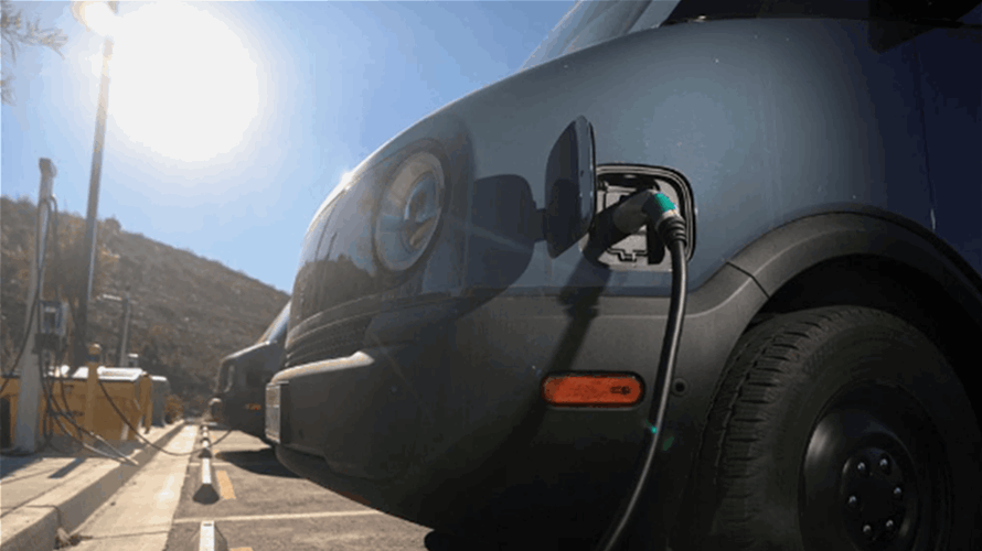 Biden tax credits aim to jolt electric delivery truck demand