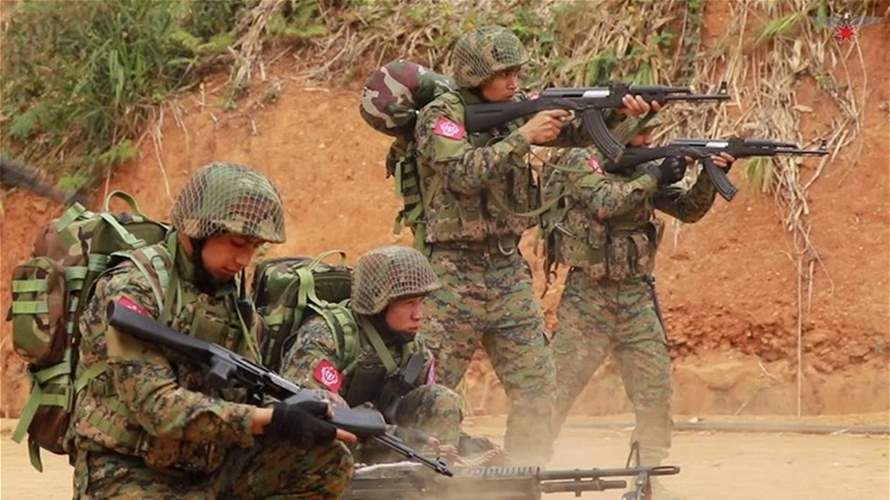 الجيش البورمي يشنّ غارات جوية على مواقع لمتمردين قرب الحدود الهندية