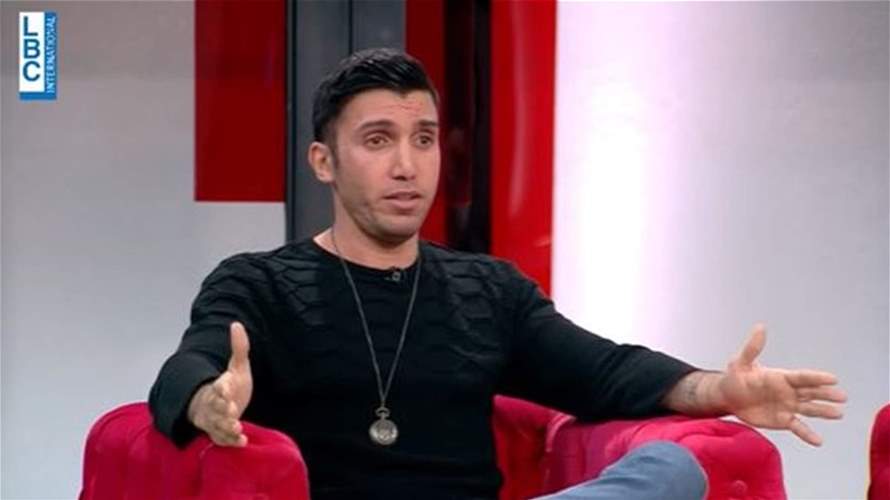 "امرأة اغتصبتني وقيّدتني بالسرير"... علي يروي حادثة صدمته ويُطالب بحماية الرجل في أحمر بالخط العريض! (فيديو)