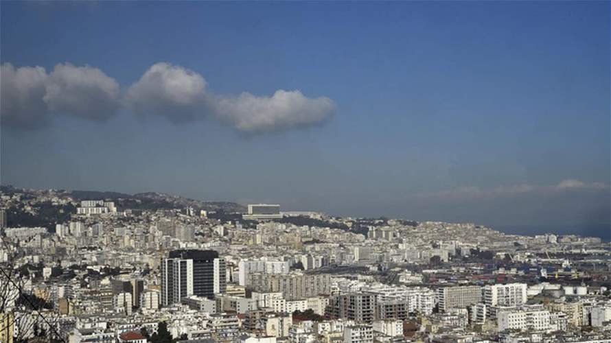 بعد تنشقهم أحادي أكسيد الكربون... وفاة 6 أفراد من عائلة واحدة في الجزائر