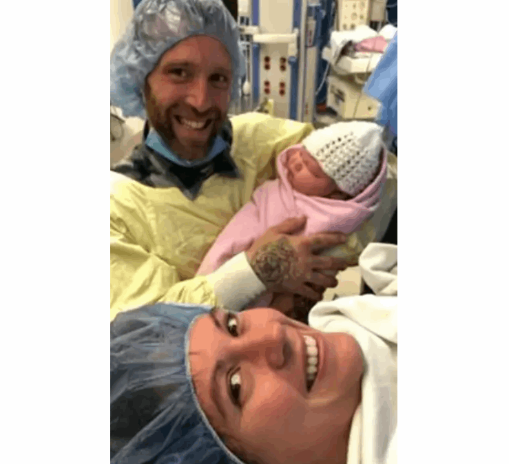 هو الأكبر على الإطلاق منذ عام 2010... رحبا بطفلهما إلى العالم بذهول: لن تصدقوا كم كان وزنه وطوله عن الولادة! (صور)
