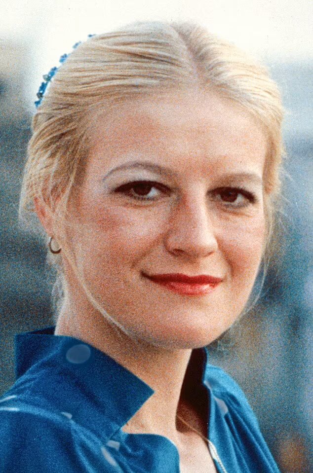 بعد إنفاقها مبلغ خيالي... سبعينية تخضع لعدد هائل من عمليات التجميل والنتيجة مذهلة! (صور)