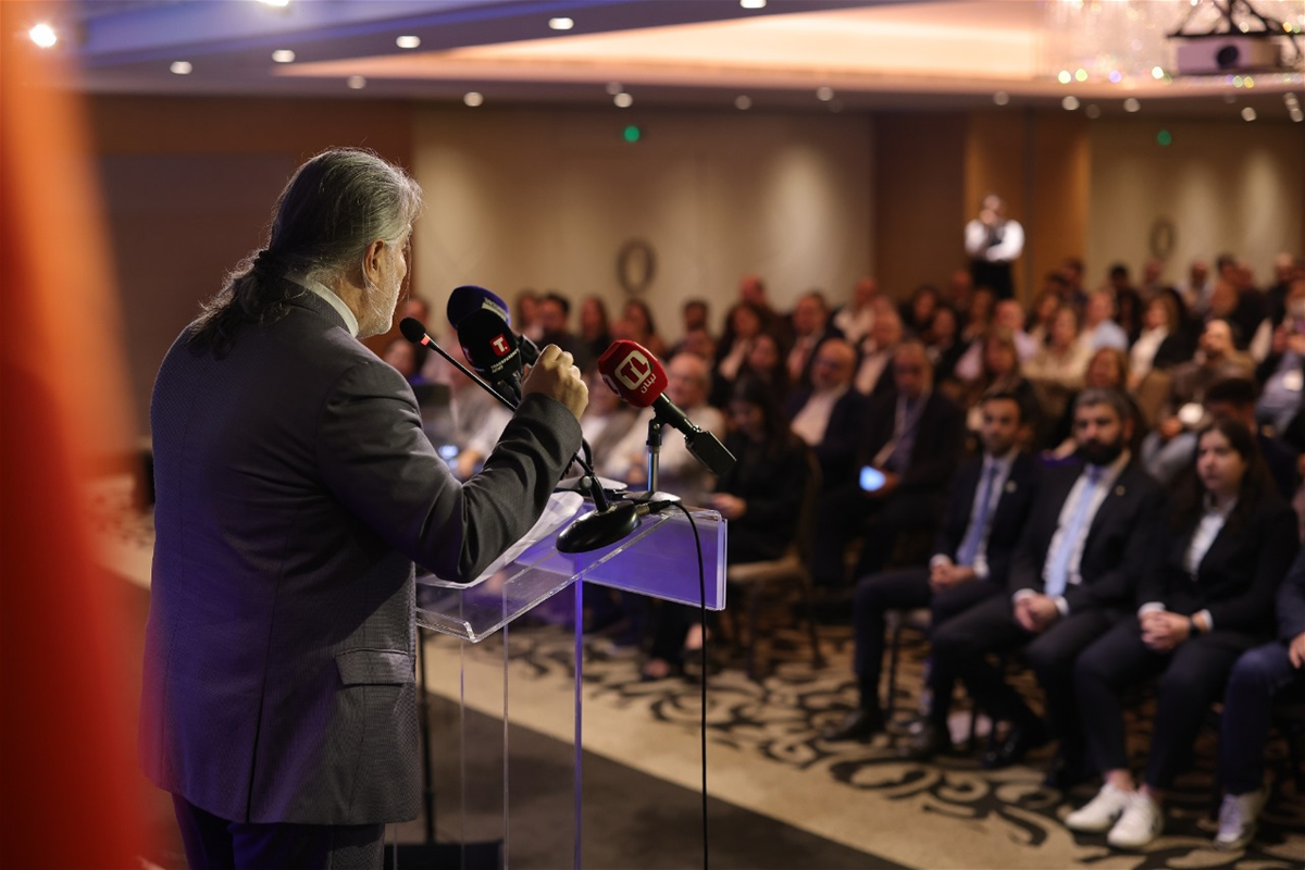 ExtImage 2746109 1590660480