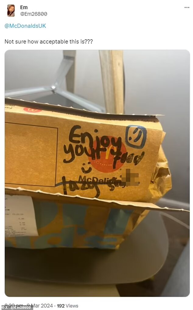 معلمة بريطانية قررت طلب مشروبات غازية والاسترخاء... لم تتوقع ما حصلت عليه بالمقابل! (صورة)