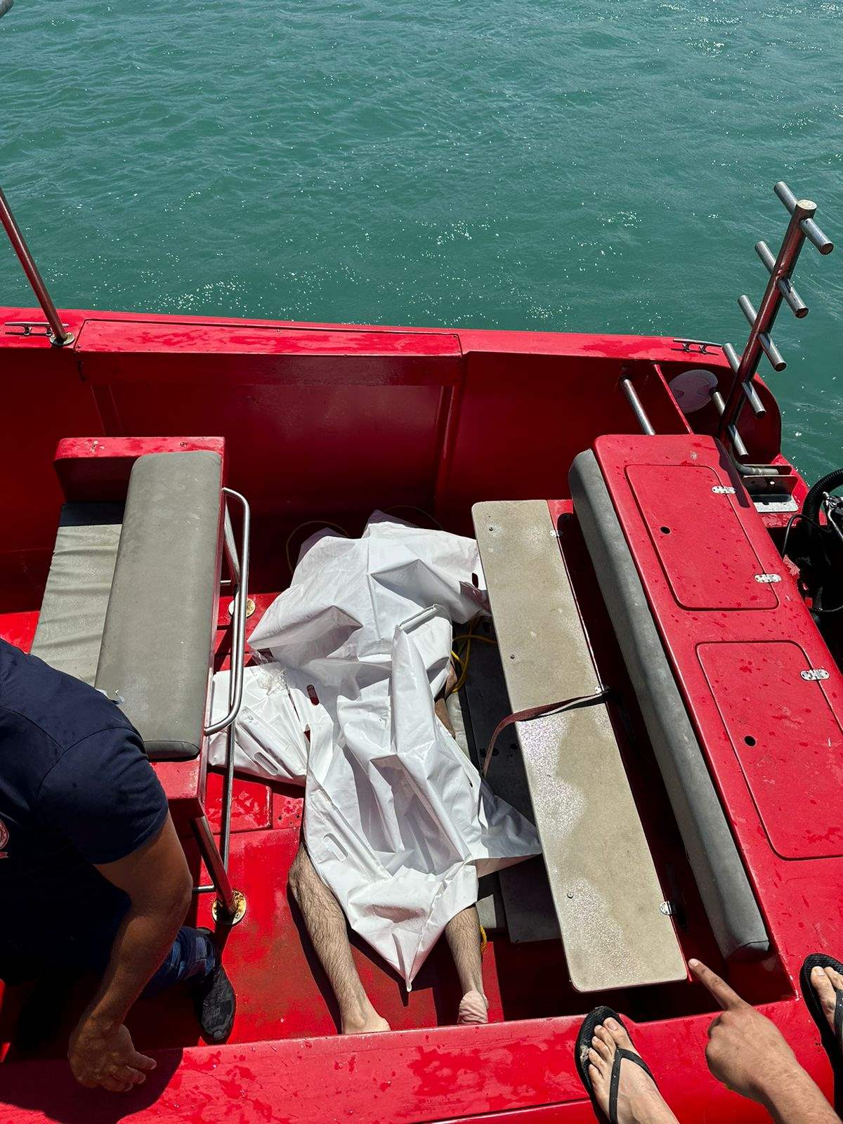 وحدة الانقاذ البحري في الدفاع المدني للـLBCI : العثور على جثتي المواطنين المفقودين عند شاطىء كفرعبيدا