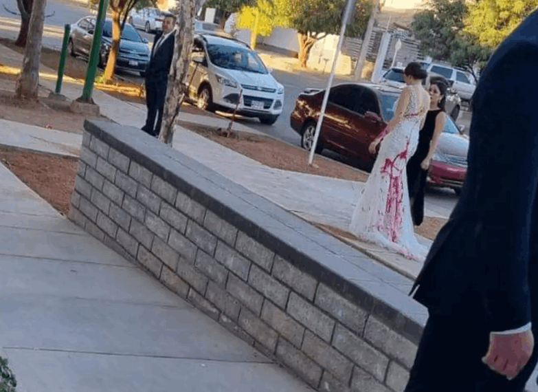 عائلته حاولت إفساد زواجه لأن حبيبته فقيرة... ما فعلوه يوم الزفاف لا يصدق: بقع حمراء وشرطة ومخدرات وهذه التفاصيل! (صور)