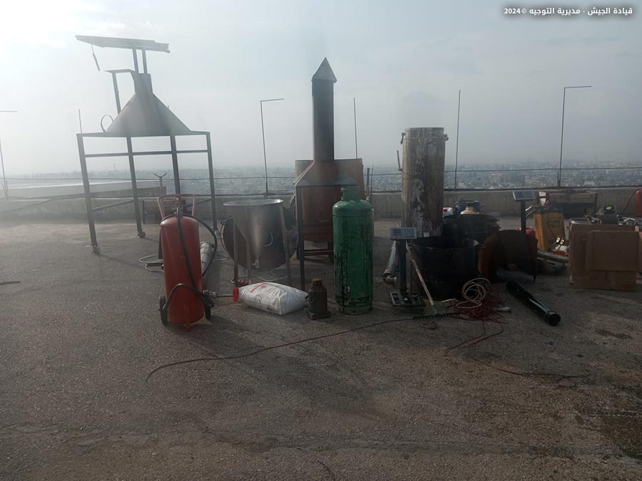 دهم منازل ومستودعات في بلدة اليمونة - البقاع... وضبط معمل لتصنيع المخدرات (صور)