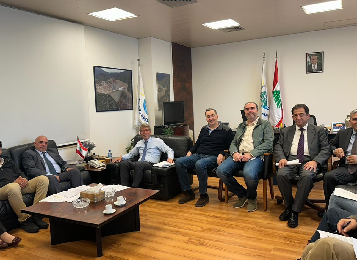 اجتماع في وزارة الطاقة لإطلاق حملة الجباية... 80 مليون دولار ستدخل في الأشهر المقبلة الى حساب مؤسسة كهرباء لبنان