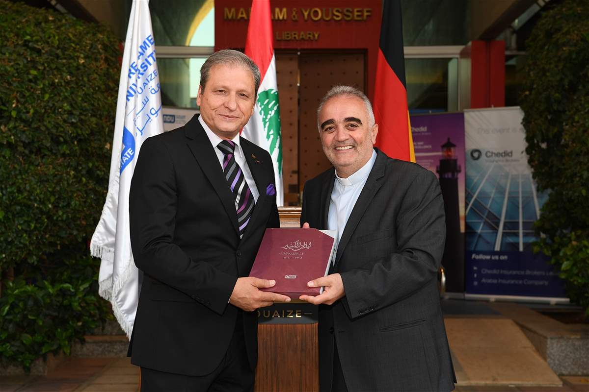 معرض صور للراحل الألماني هاينز غاوبي في جامعة سيدة اللويزة