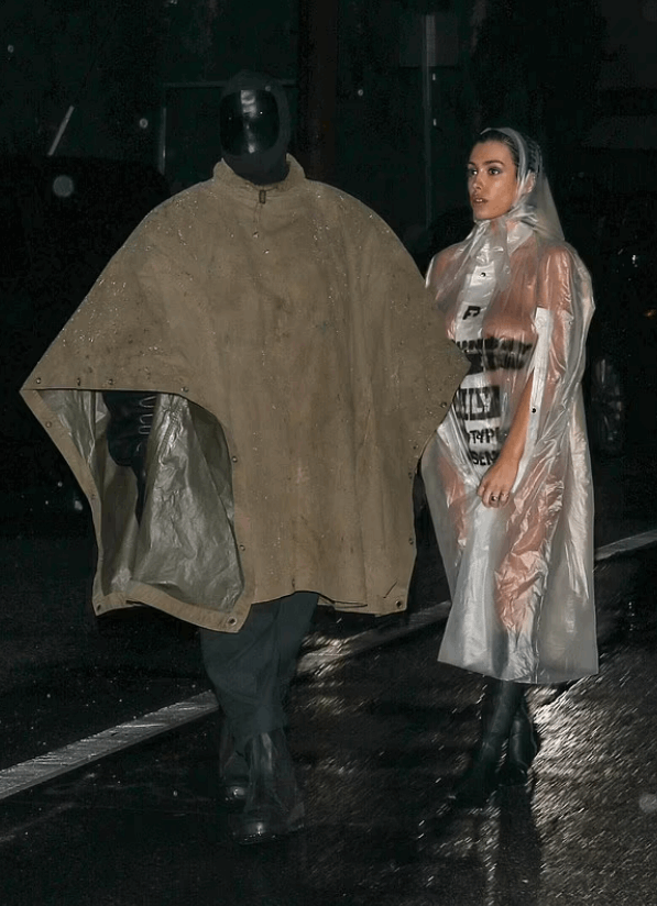 بعد أن أطلت عارية تحت معطف شفاف مع زوجها كاني ويست المقنع... مخاوف على سلامة بيانكا: إنها بحاجة إلى الإنقاذ! (صور)