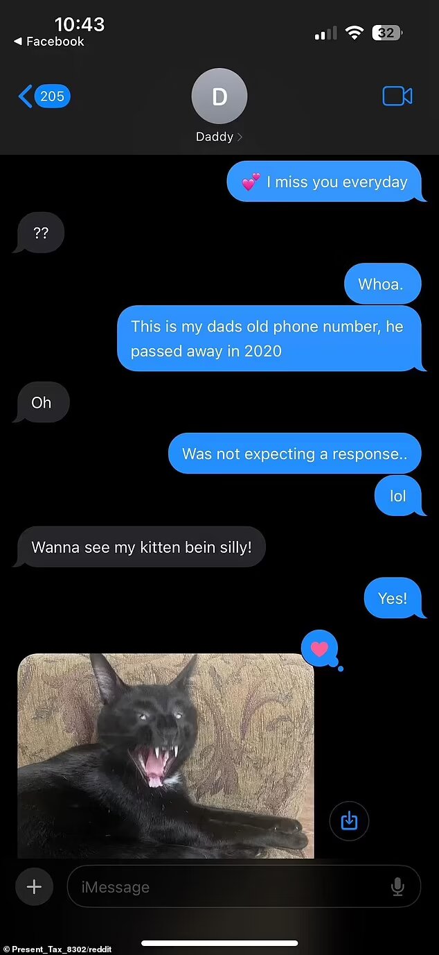 أرسلت رسالة نصية لوالدها المتوفي... ولكن المفاجأة كانت بالرد الذي تلقته! (صور)