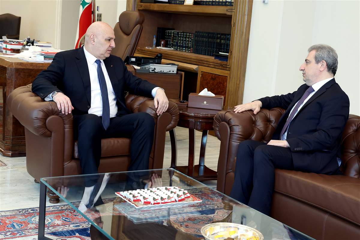 ExtImage 4242232 678062784