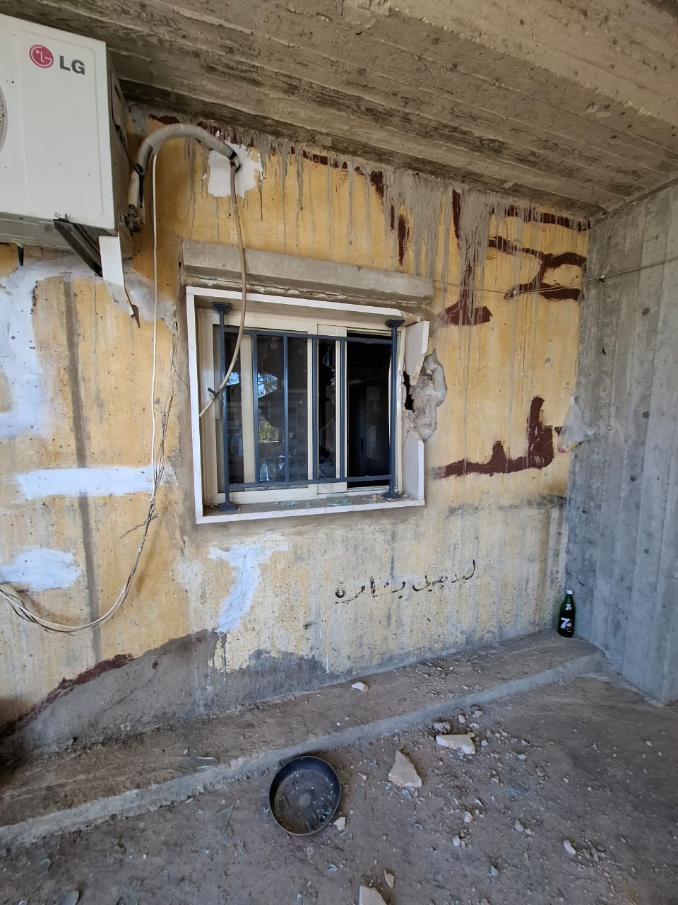 سقوط صاروخ على أحد المنازل في بوليفار جديدة مرجعيون ما تسبب بأضرار فيه (صور)