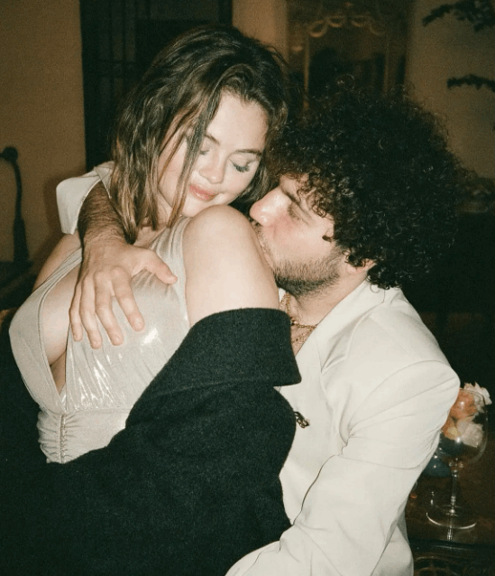 صور جريئة تجمع سيلينا غوميز وحبيبها... هو أفضل شيء حدث لي على الإطلاق ! (صور)