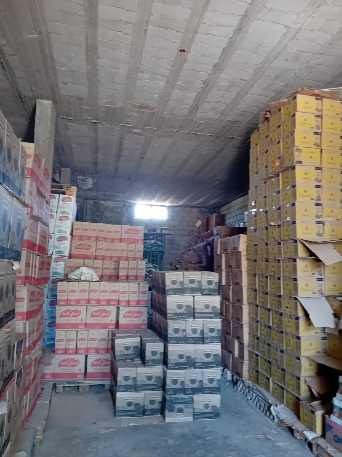 أمن الدولة في زحلة تدهم مستودعا وتوقف صاحبه