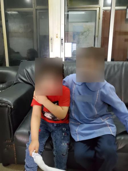 توقيف سيدة أقدمت على تعنيف وإيذاء ولديها القاصرين