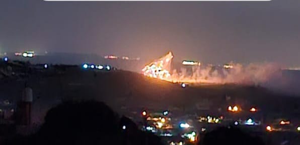 قذائف فسفورية على اطراف الخيام