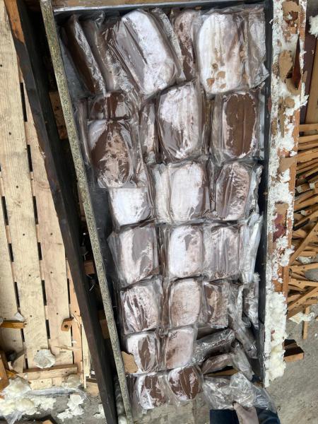 عبر المطار إلى إحدى الدول الأوروبية: إحباط عملية تهريب 40 كلغ من الحشيشة مخبأة داخل بيانو 