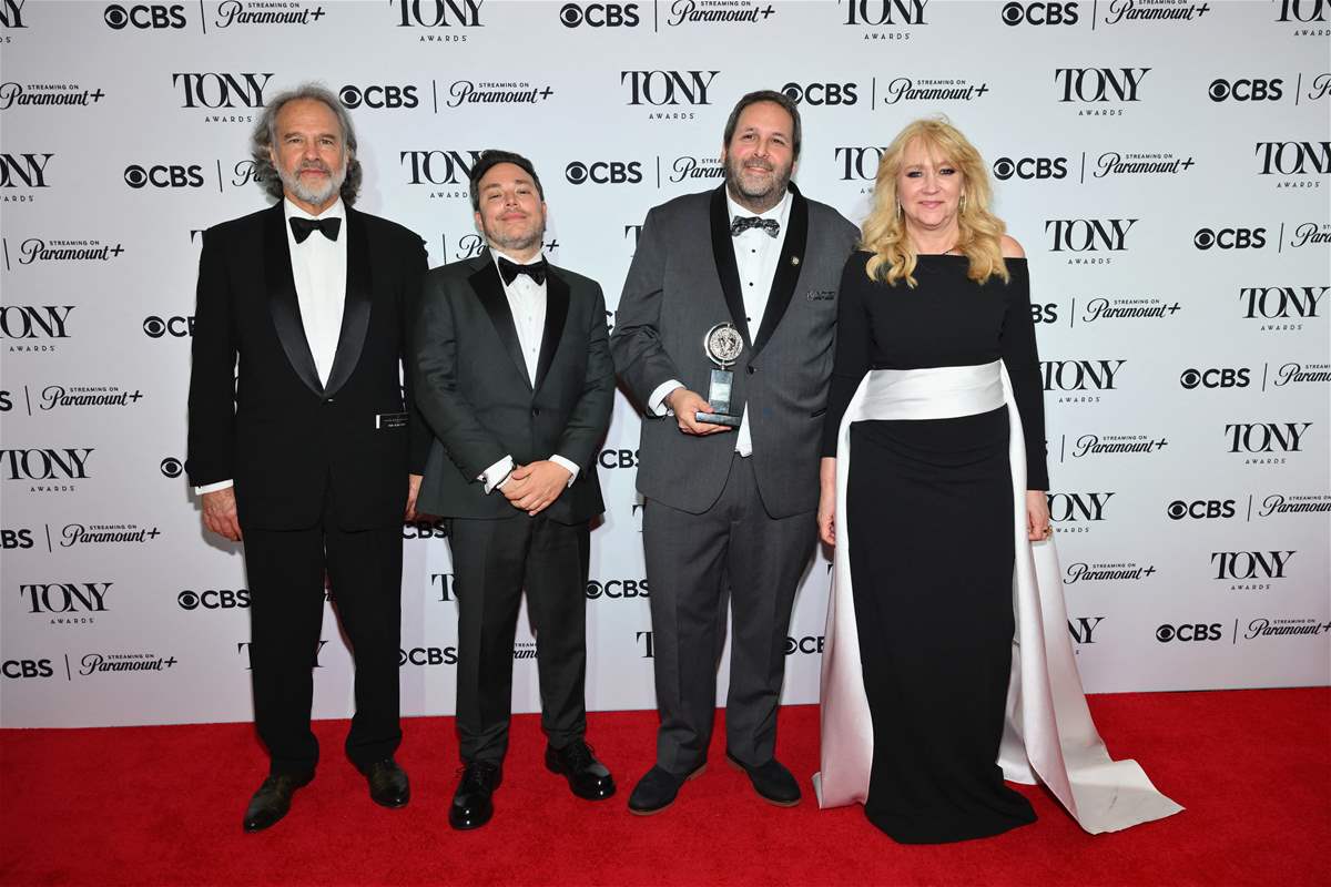 جوائز حفل توني أووردز الأميركي حديث الإنترنت... كيف توزعت؟ (صور)