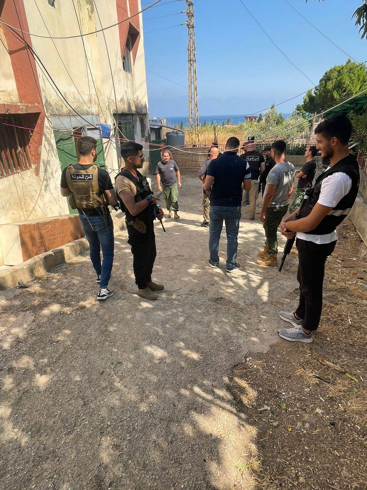 أمن الدولة في الشمال تجلي ٥٠ نازحا من بلدة القلمون