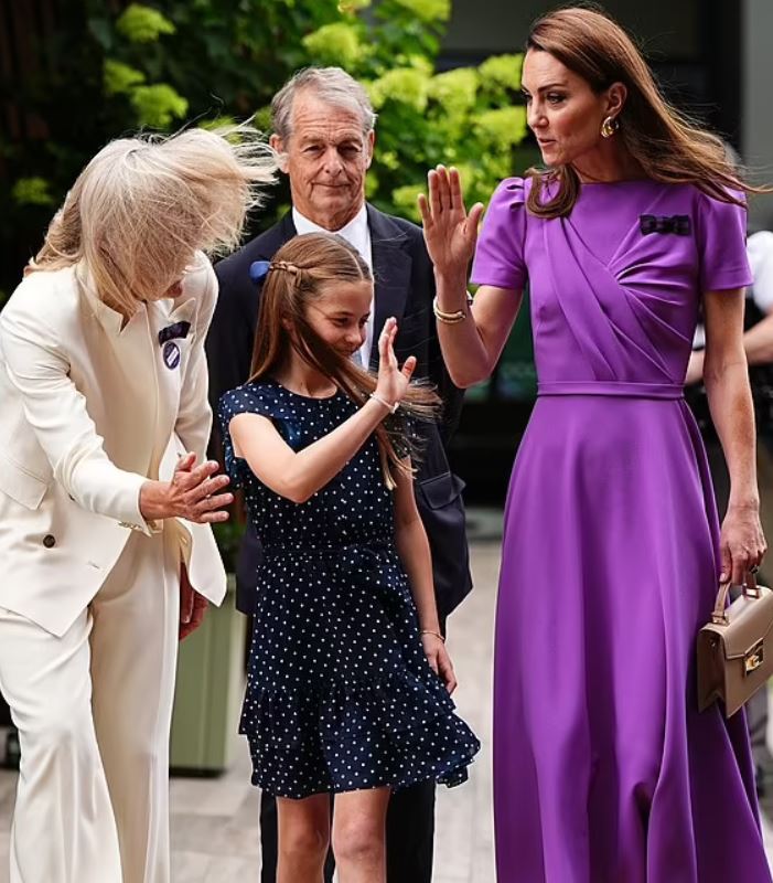 في ثاني ظهور رسمي لها منذ بدء علاجها... الأميرة كايت تتألق وسط الجماهير في بطولة ويمبلدون! (فيديو)