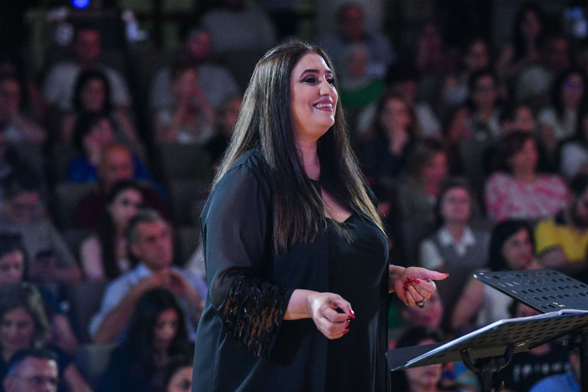 حفلة للغناء العربي في جامعة الروح القدس بقيادة غادة شبير... أعادت الحضور إلى الزمن الجميل